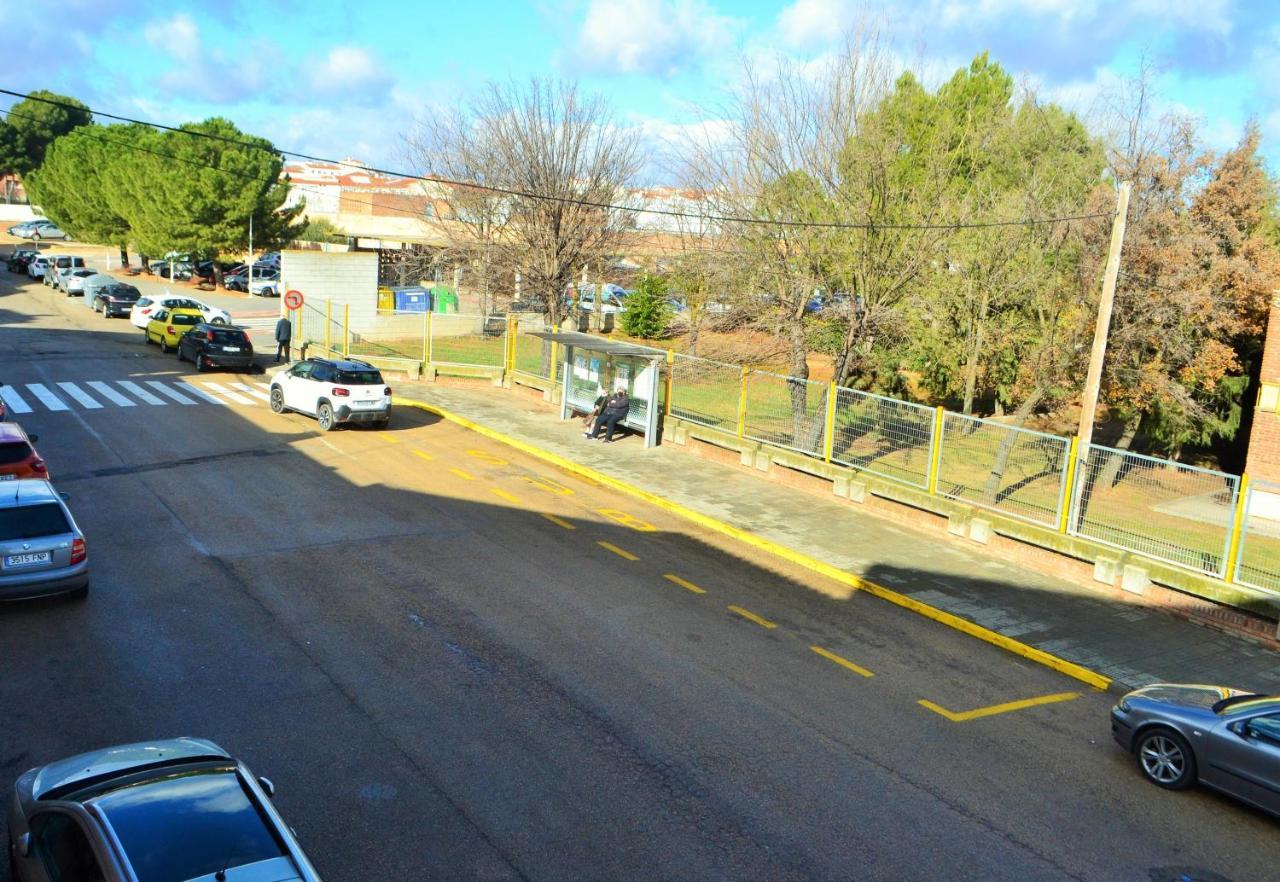 Apartamentos San Anton Villarrobledo Bagian luar foto